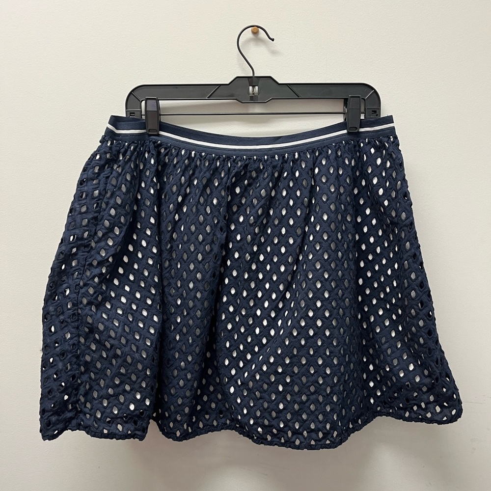 Crown & Ivy NAVY eyelet skirt size 16